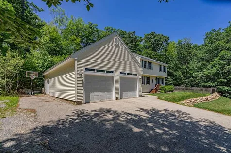 11 Addison Road Goffstown NH 03045