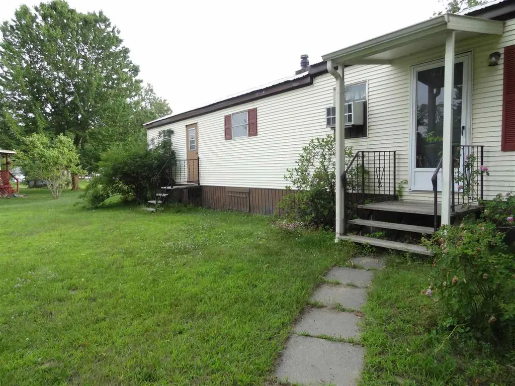7 Duke Lane Concord NH 03303