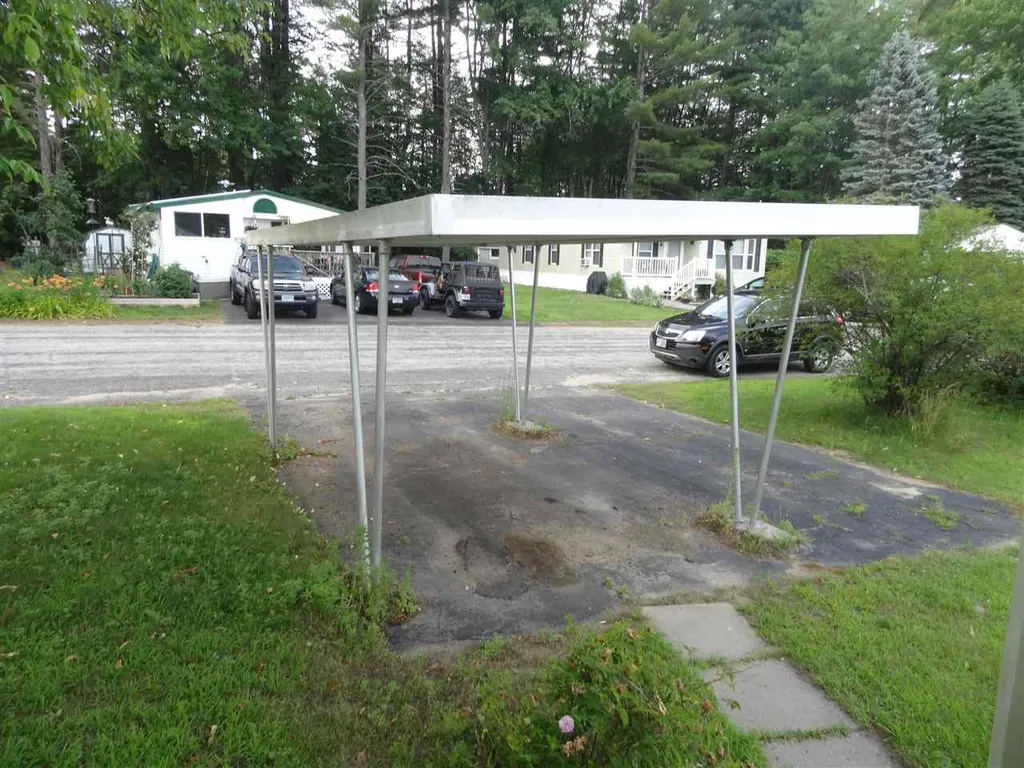 7 Duke Lane Concord NH 03303