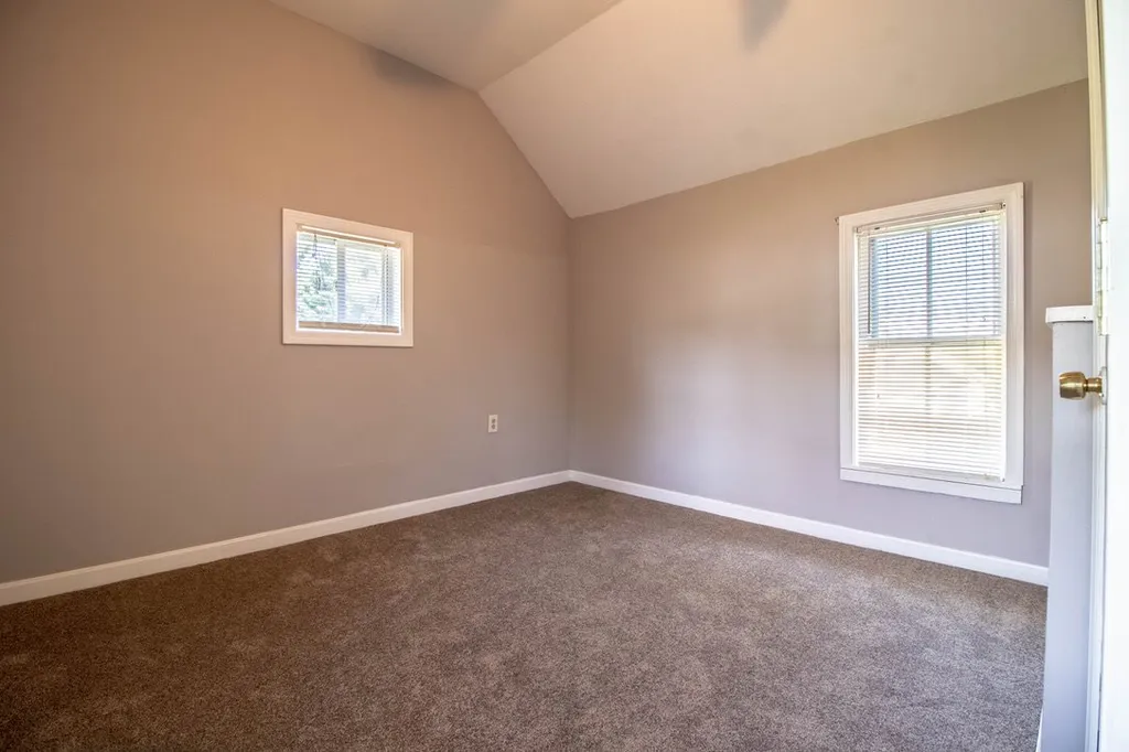 382 High Street Somersworth NH 03878