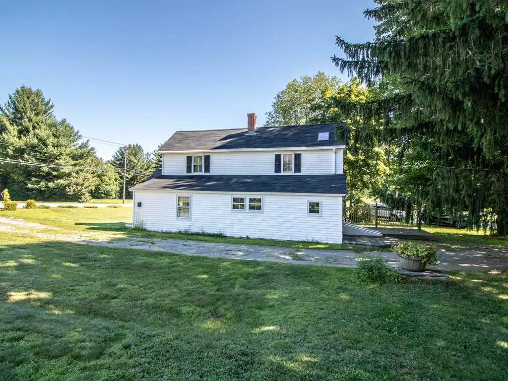 382 High Street Somersworth NH 03878