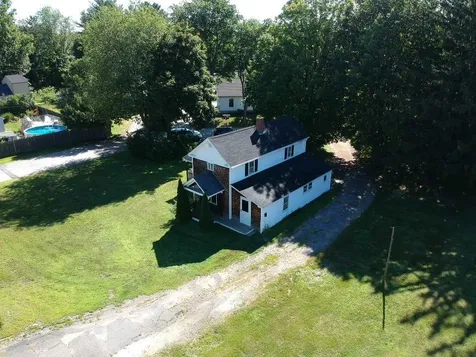 382 High Street Somersworth NH 03878