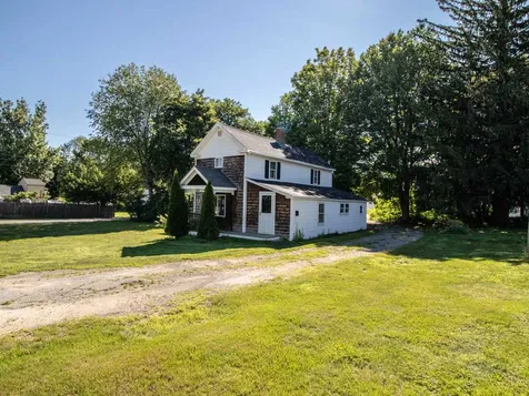 382 High Street Somersworth NH 03878