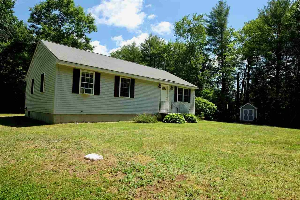44 Pleasant Street Chichester NH 03258