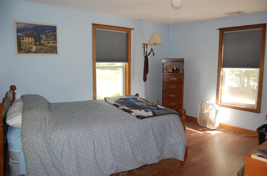 62 Oak Circle Winchester NH 03470