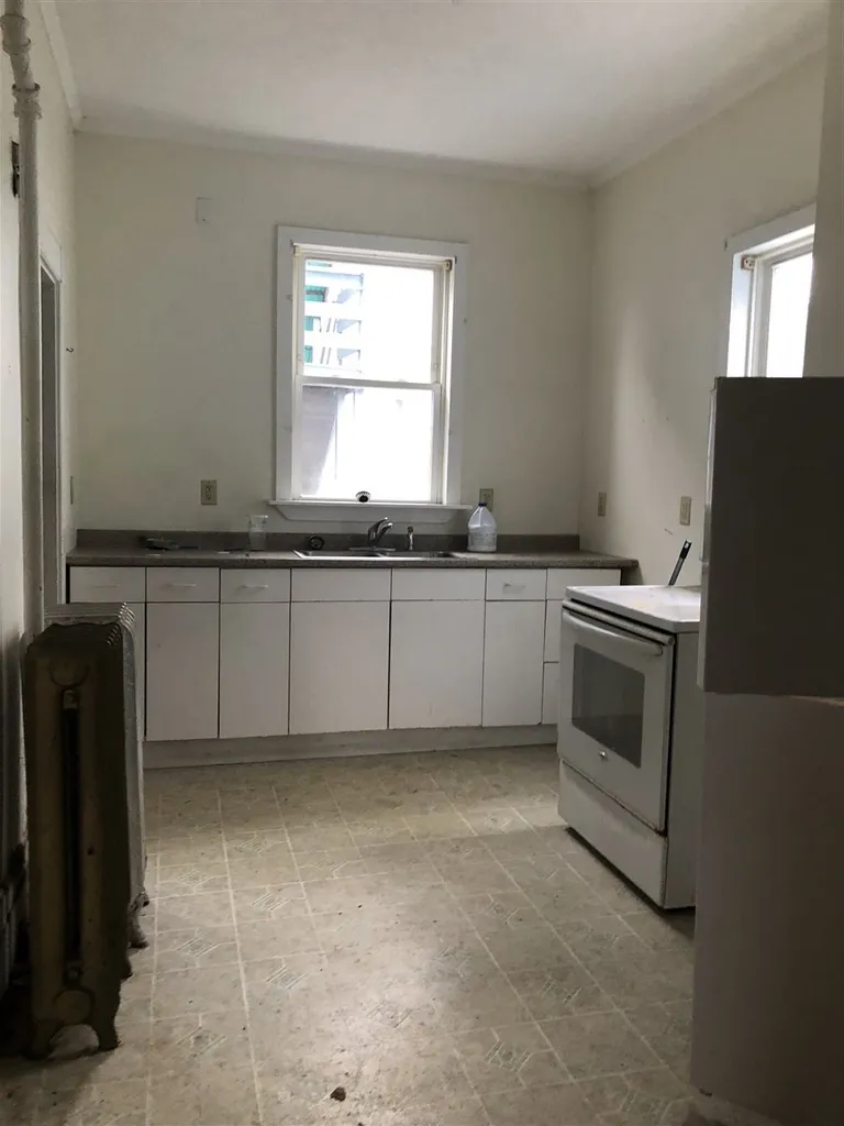 295 Hanover Street Manchester NH 03104