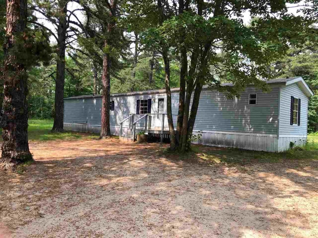 37 Clearwater Lane Wakefield NH 03872