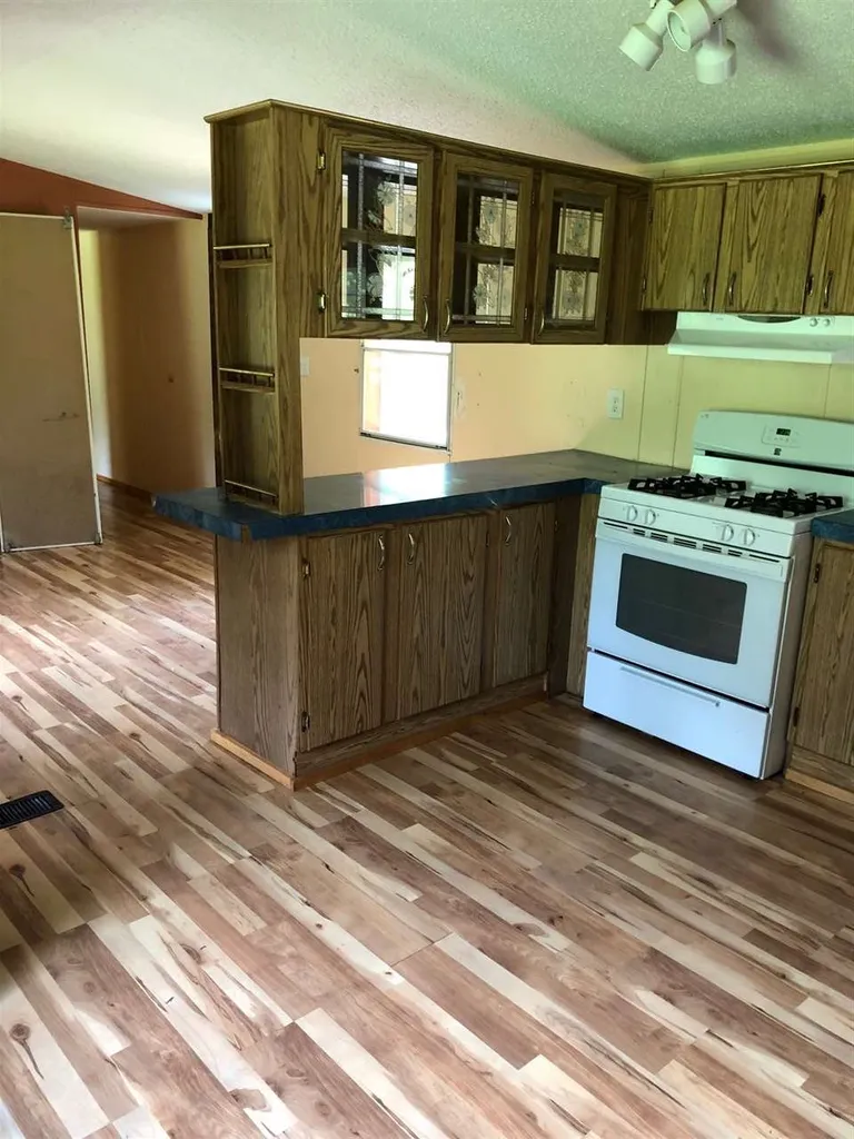 37 Clearwater Lane Wakefield NH 03872