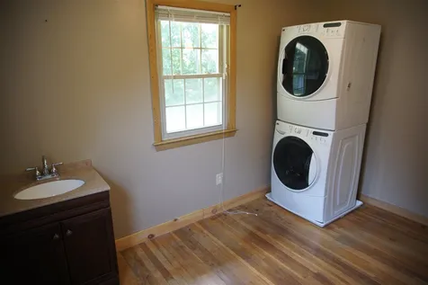 112 Farmer Street Manchester NH 03104