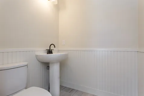 23 Kendall Lane Raymond NH 03077