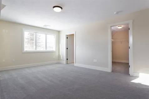 23 Kendall Lane Raymond NH 03077