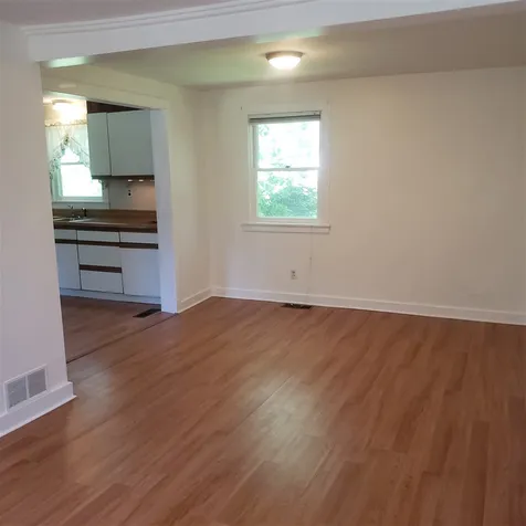 371 River Street Chester VT 05143