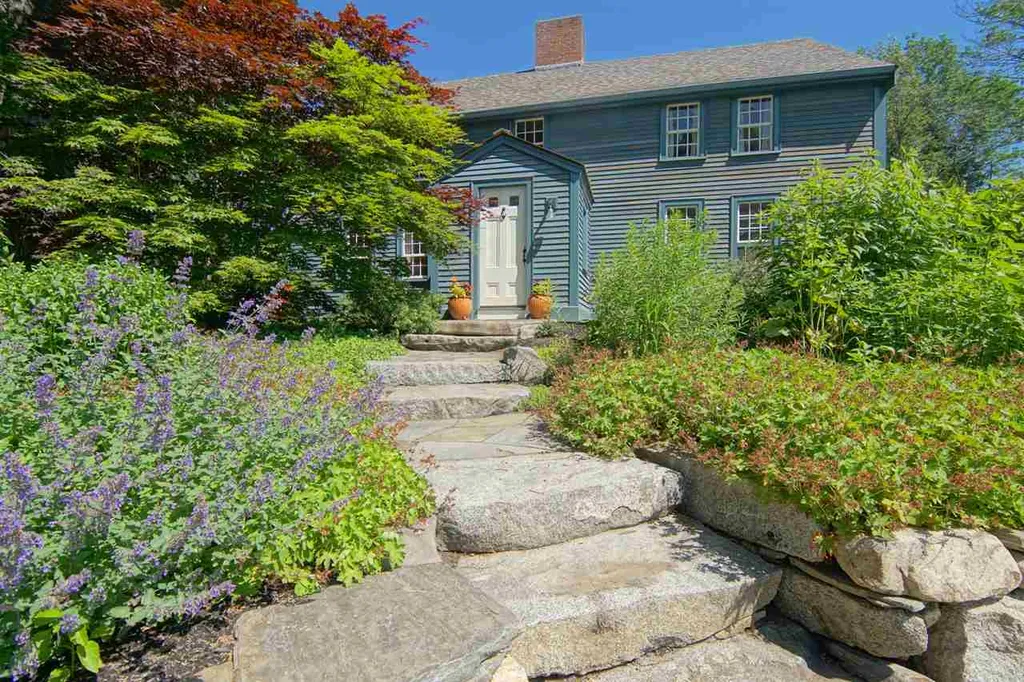 49 Sanborn Road Hampton Falls NH 03844