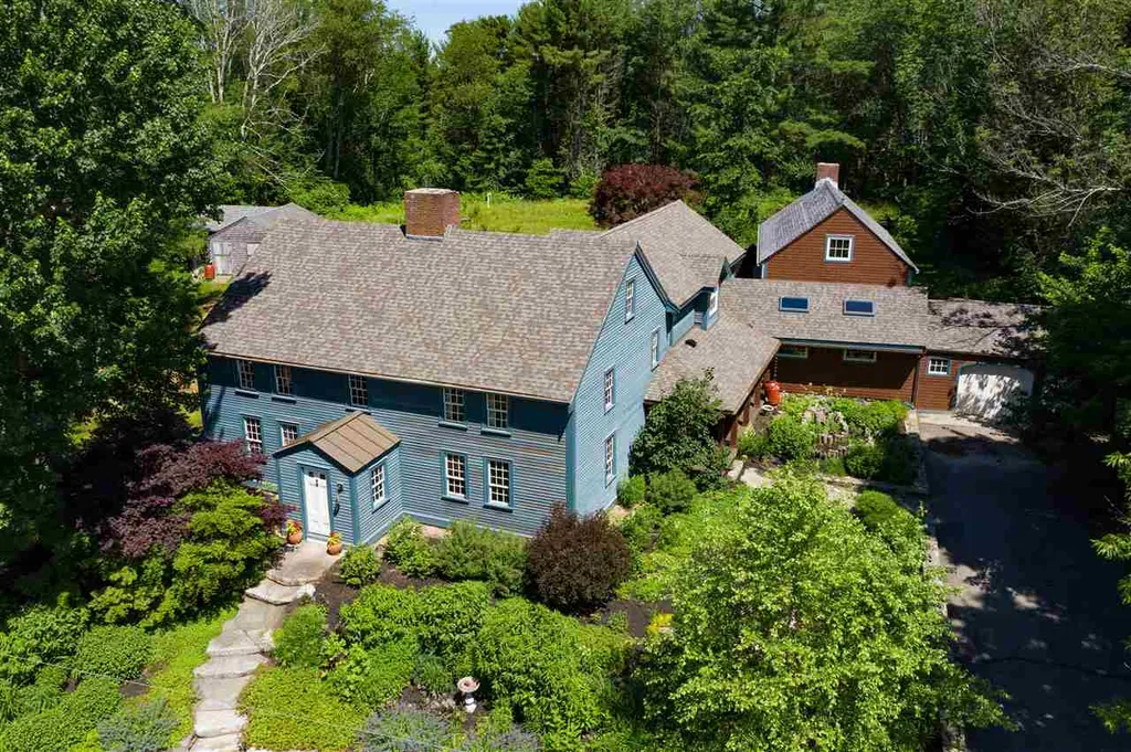 49 Sanborn Road Hampton Falls NH 03844
