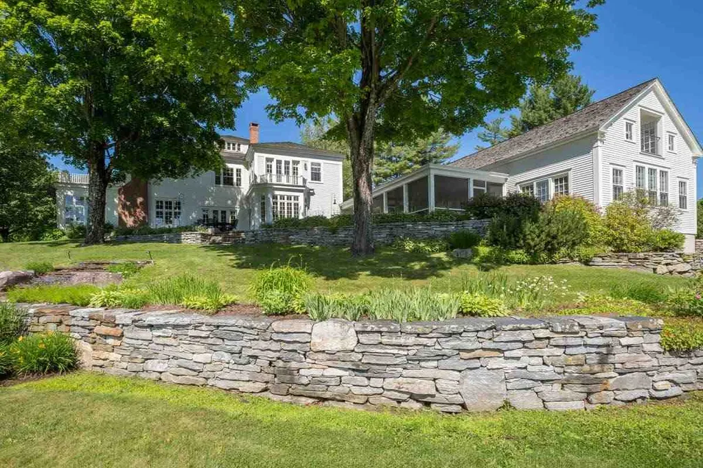 474 Horton Road Londonderry VT 05155