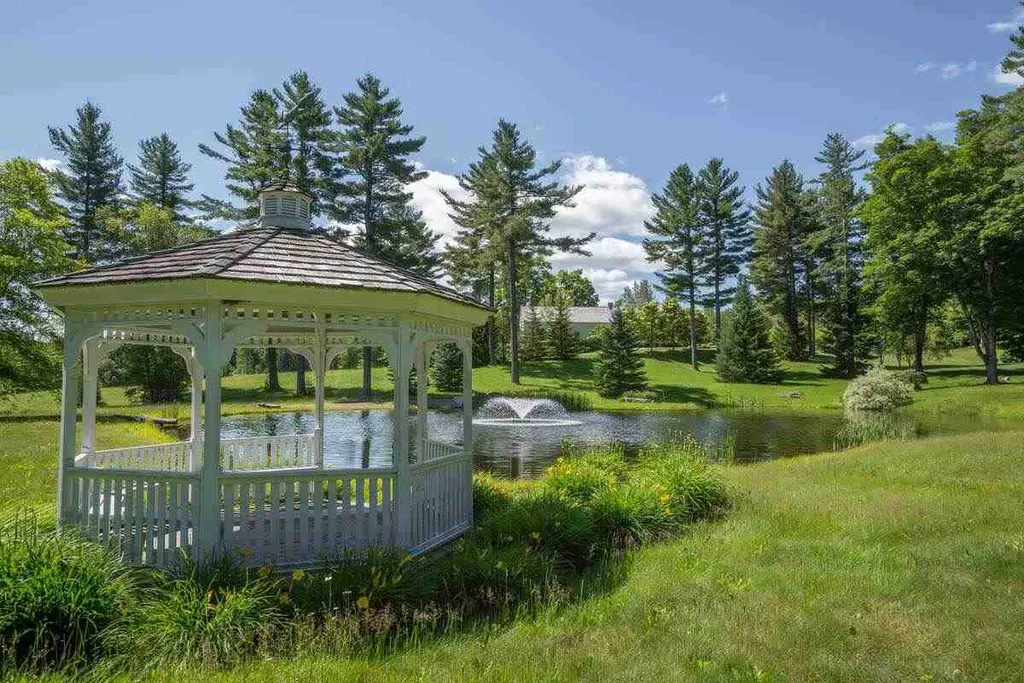 474 Horton Road Londonderry VT 05155