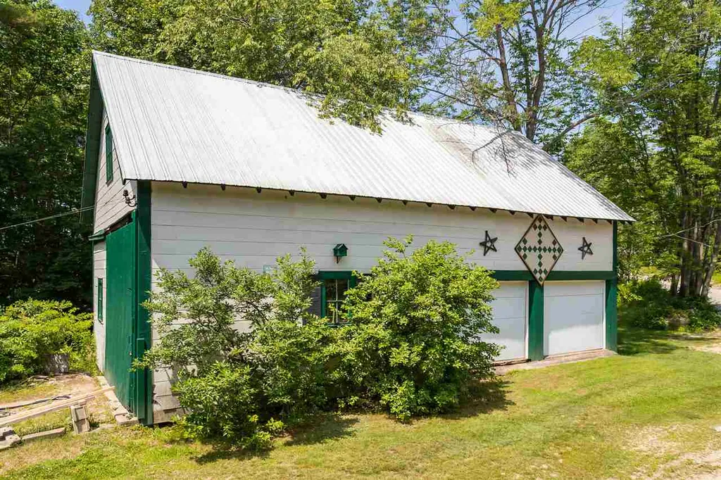 546 Ridge Road Middleton NH 03887