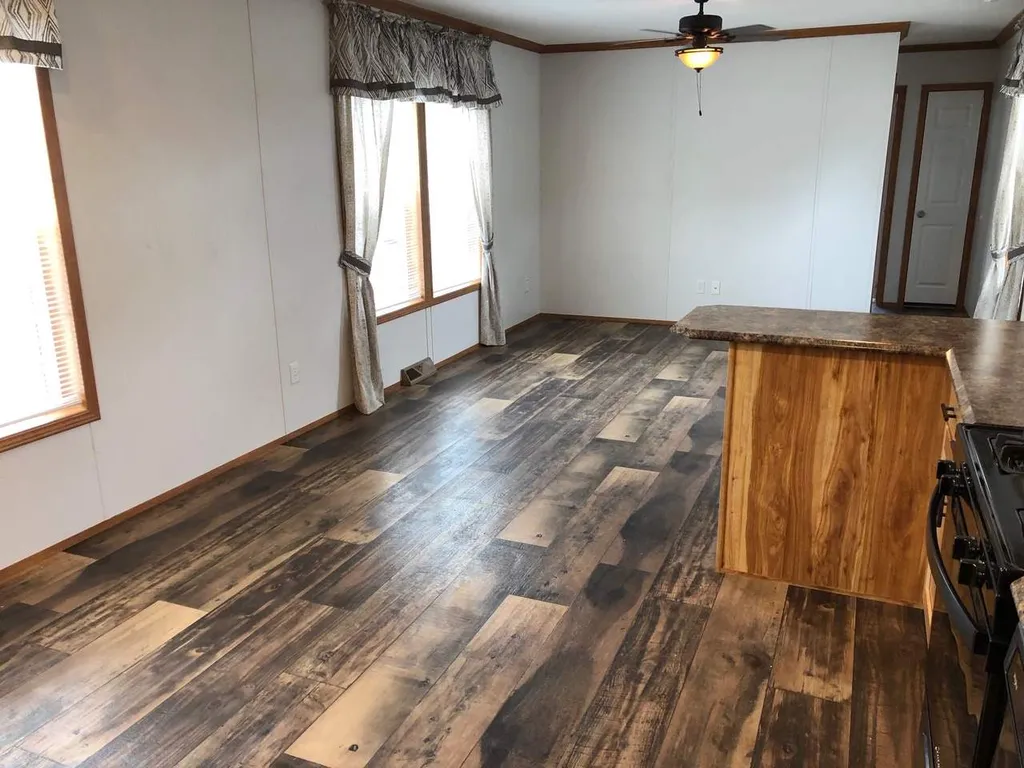 31 Brookwood Drive Salem NH 03079