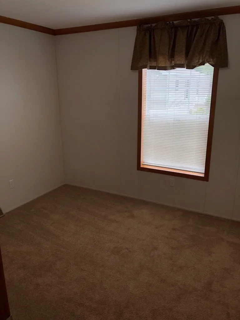 31 Brookwood Drive Salem NH 03079