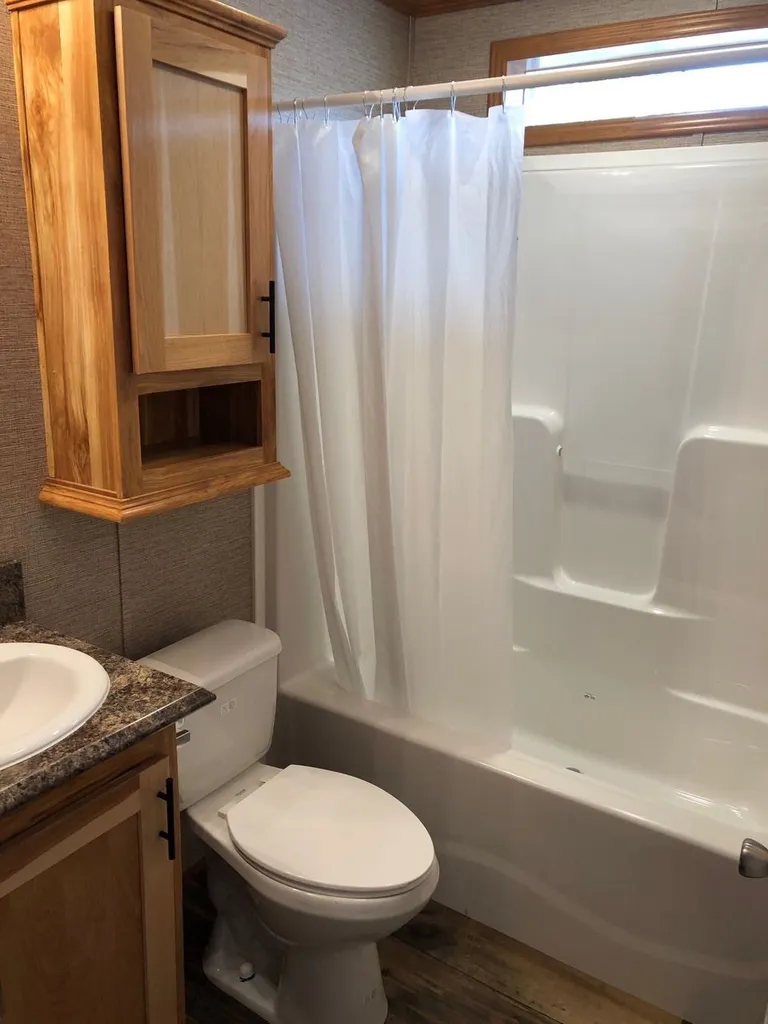 31 Brookwood Drive Salem NH 03079
