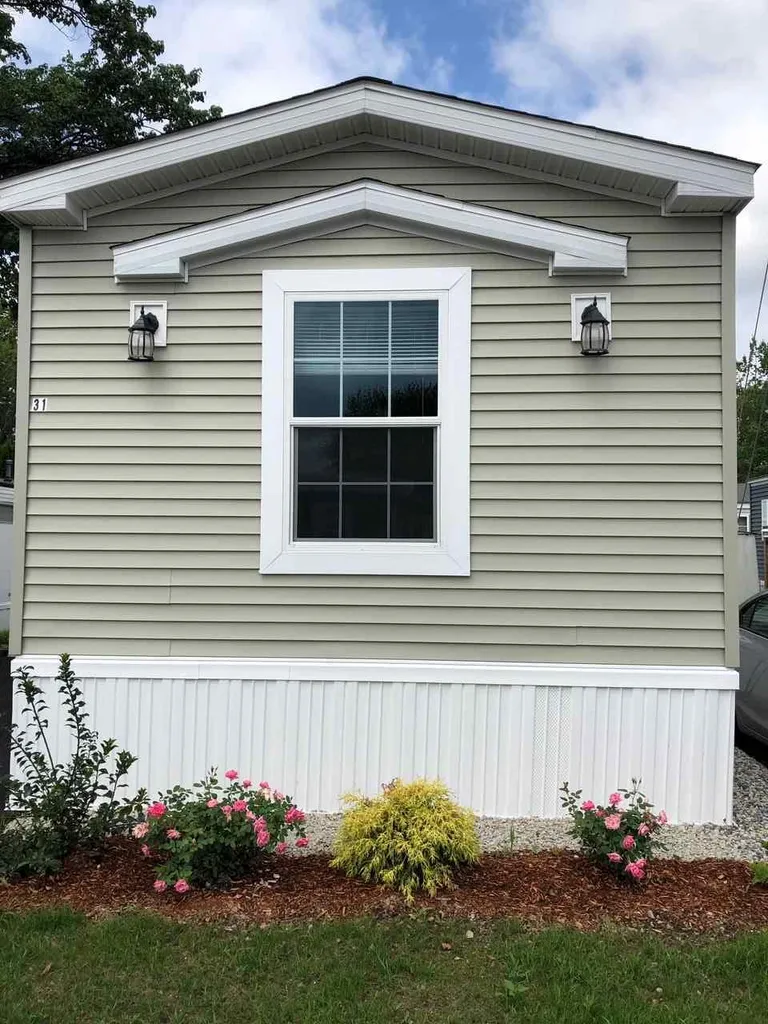 31 Brookwood Drive Salem NH 03079