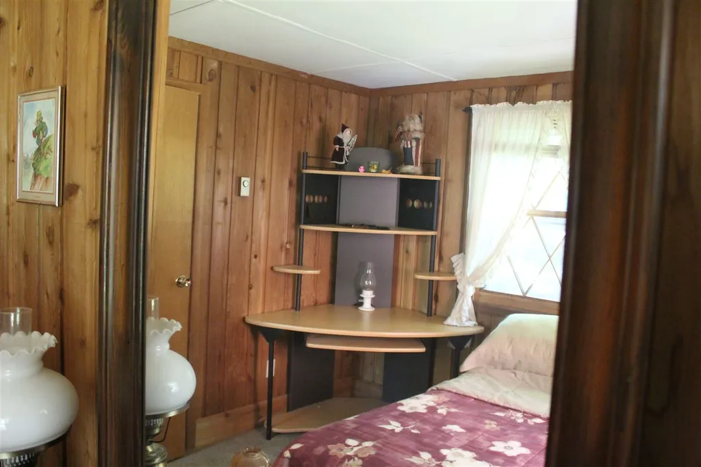 115 Brophy Lane Londonderry VT 05148