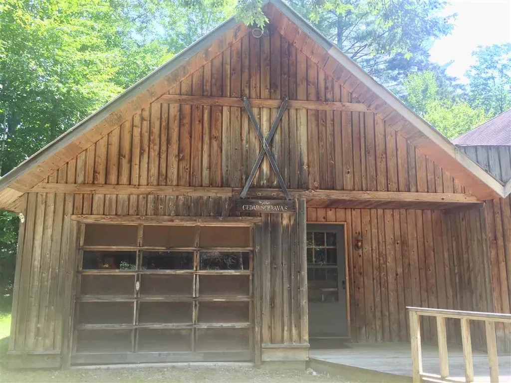 115 Brophy Lane Londonderry VT 05148