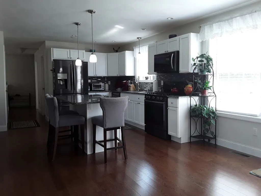 49 Hilbren Road Weare NH 03281
