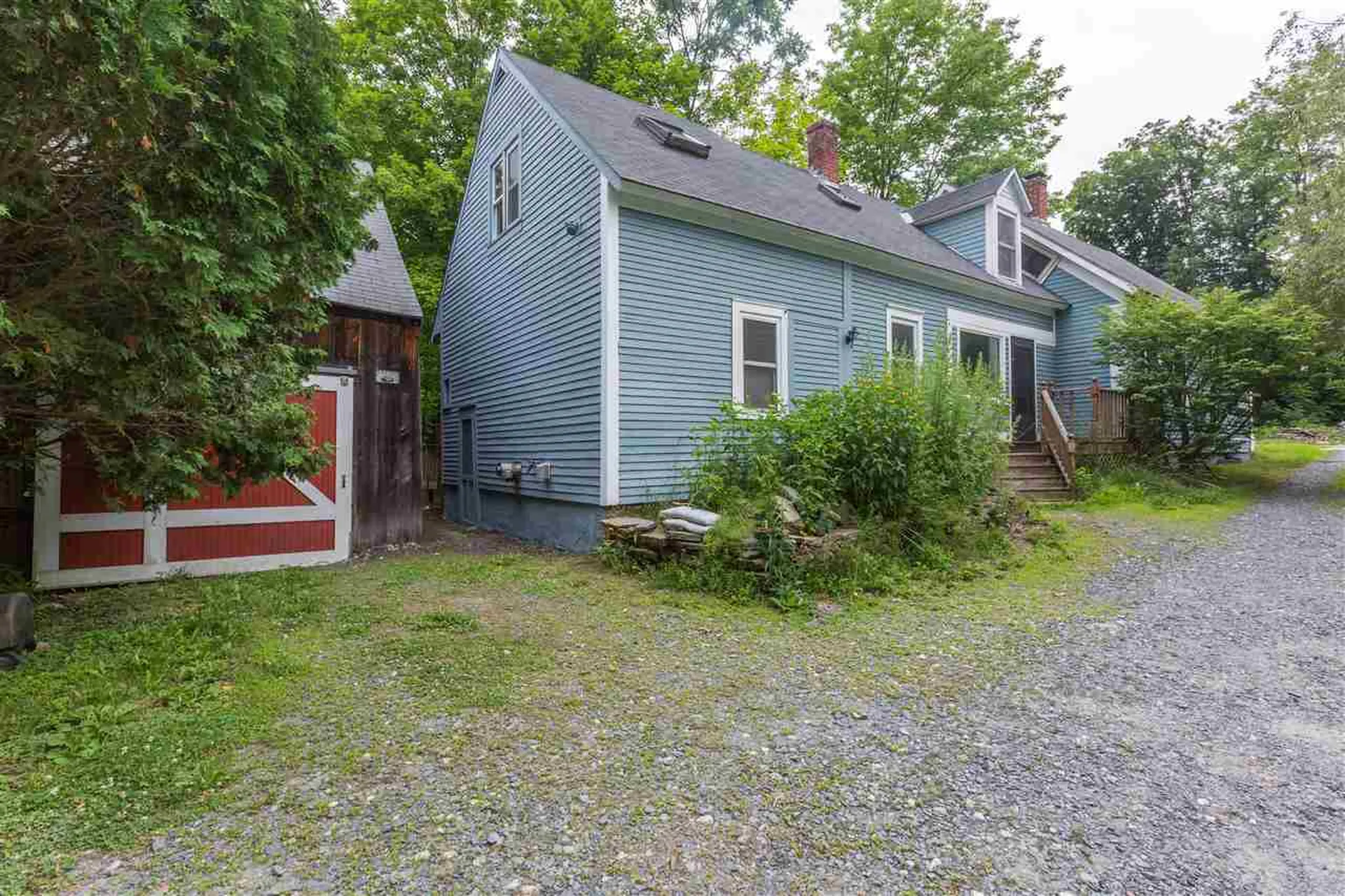 83 West Pleasant Street Claremont NH 03743