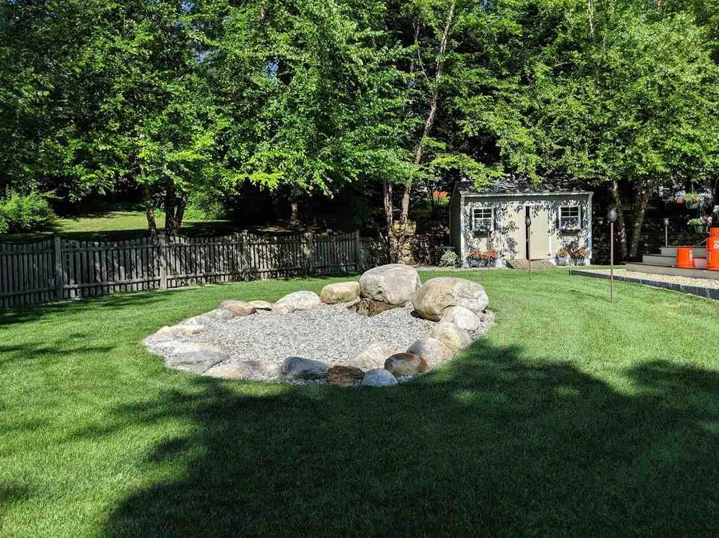 101 Magnolia Road Manchester NH 03104-1607