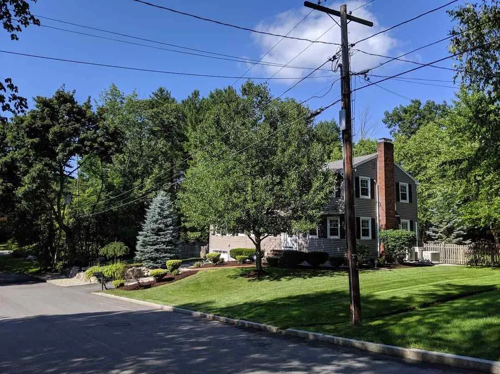 101 Magnolia Road Manchester NH 03104-1607