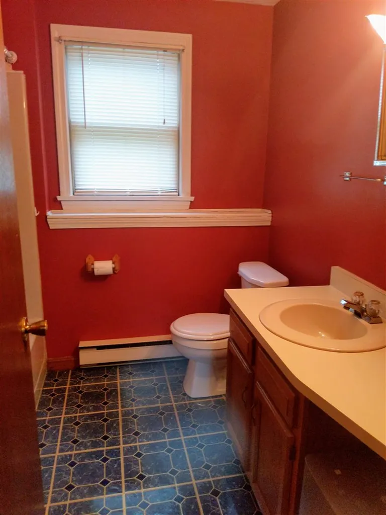 89r Derryfield Road Derry NH 03038