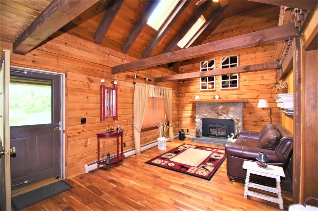 110 N Shore Road Derry NH 03038