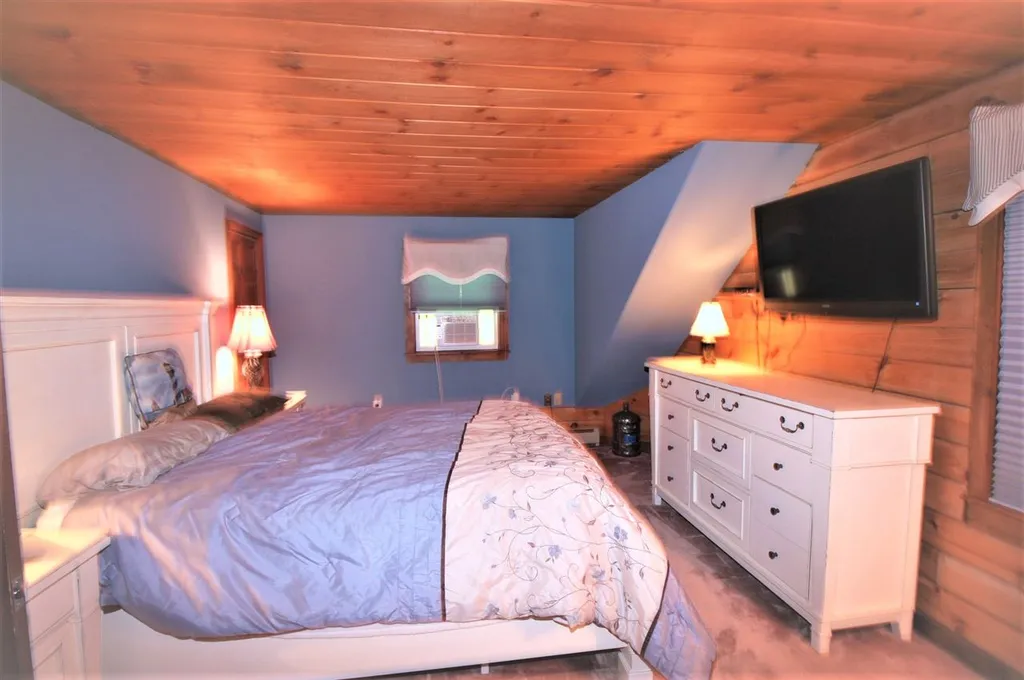 110 N Shore Road Derry NH 03038