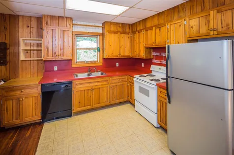 1662 Route 100 Pittsfield VT 05762