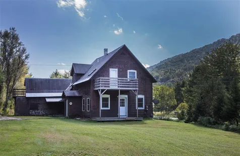 1662 Route 100 Pittsfield VT 05762