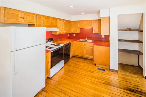 1662 Route 100 Pittsfield VT 05762