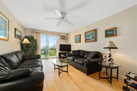190 Kings Highway Hampton NH 03842