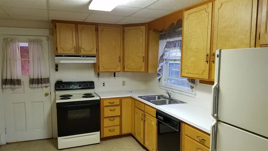 92 School Street Lebanon NH 03766