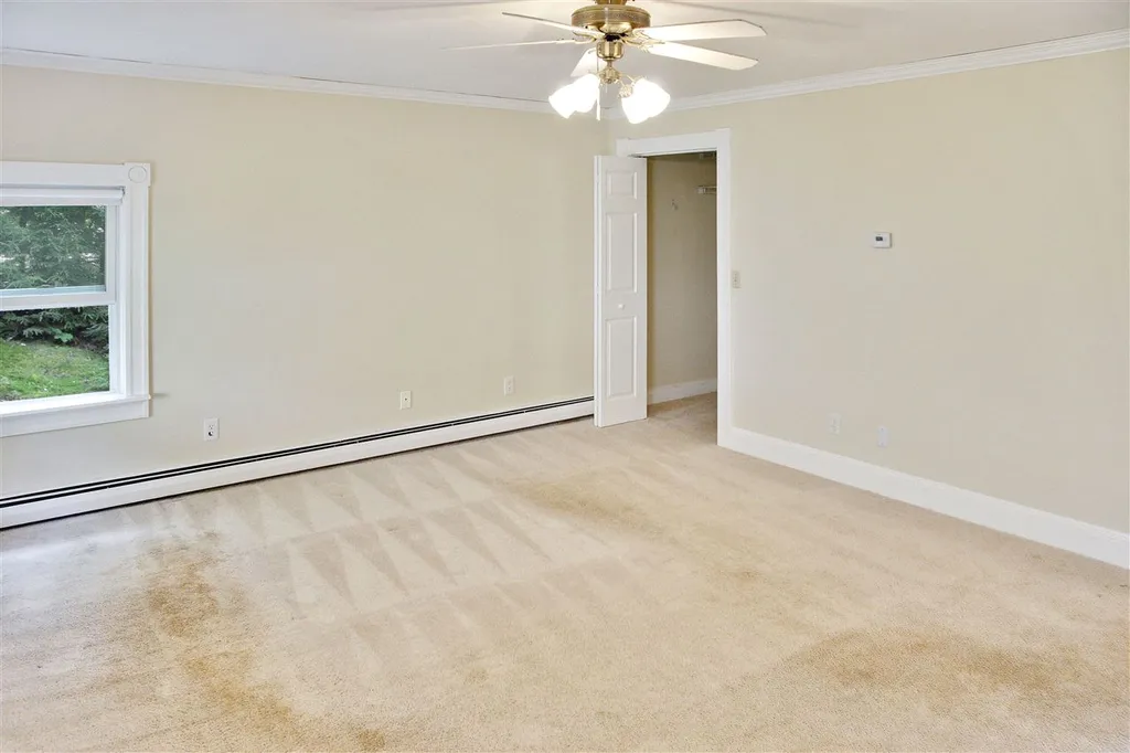 25 Windsor Boulevard Londonderry NH 03053