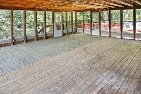 25 Windsor Boulevard Londonderry NH 03053