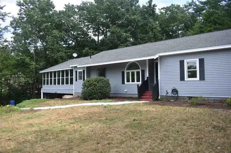 25 Windsor Boulevard Londonderry NH 03053