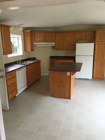 6 Bannigan Court Epping NH 03042