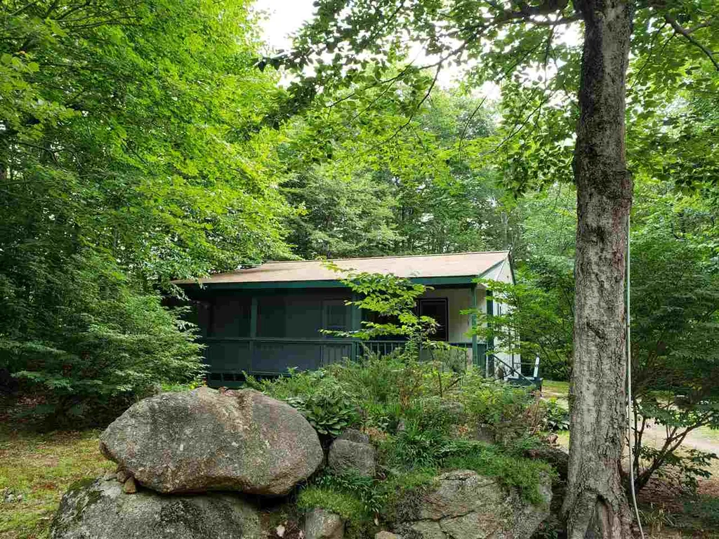 695 Tigola Trail Stoddard NH 03464