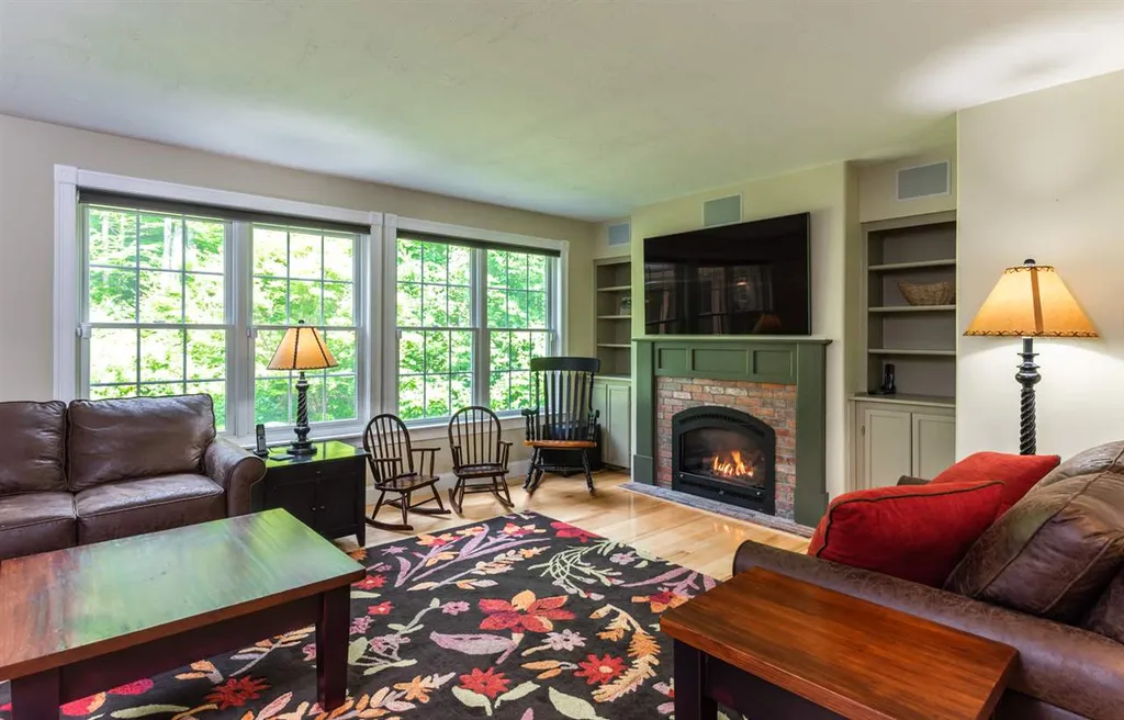 54 Diamond Drive Henniker NH 03242