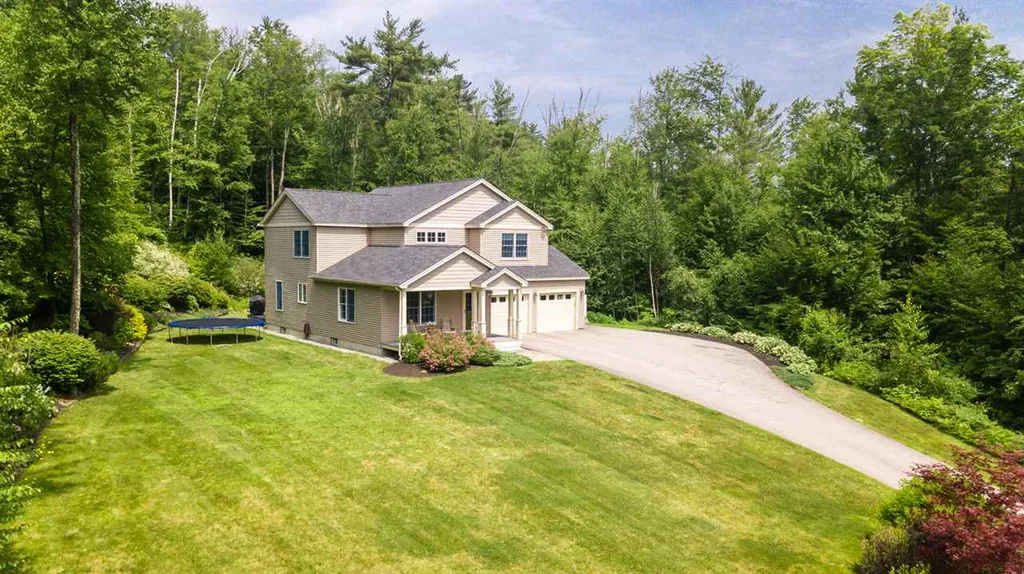 54 Diamond Drive Henniker NH 03242