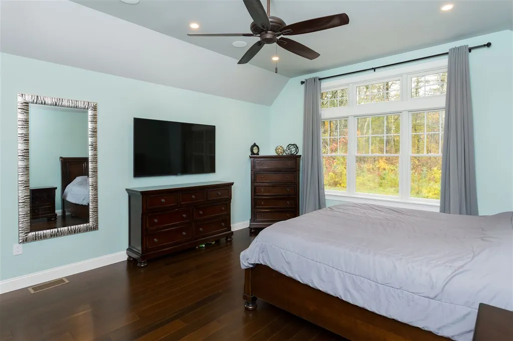 4 Ross Road Rollinsford NH 03869