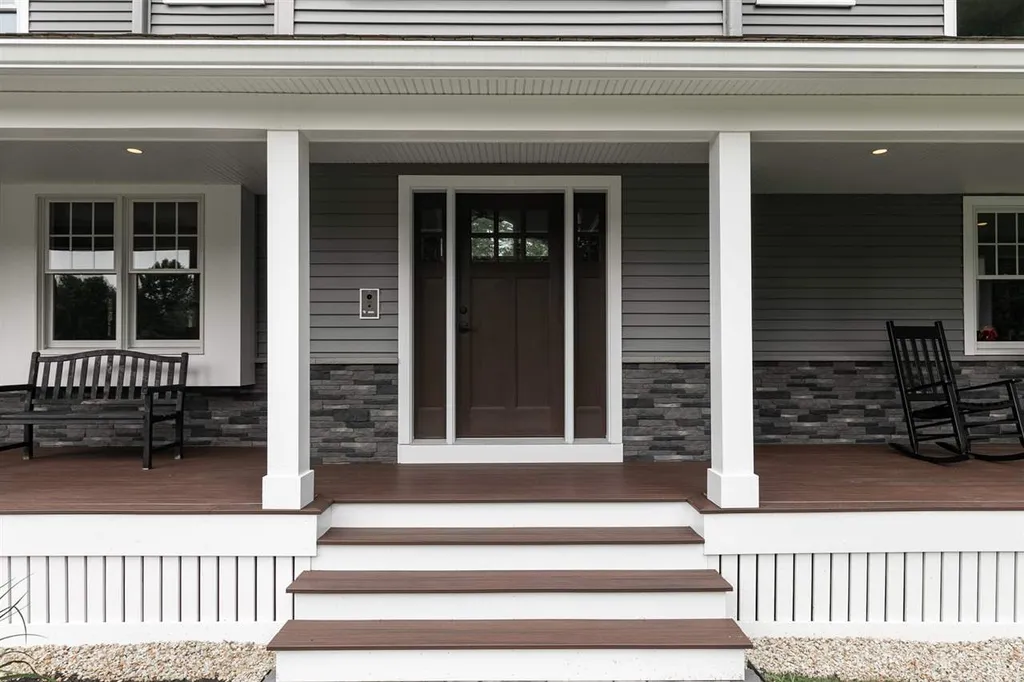 4 Ross Road Rollinsford NH 03869