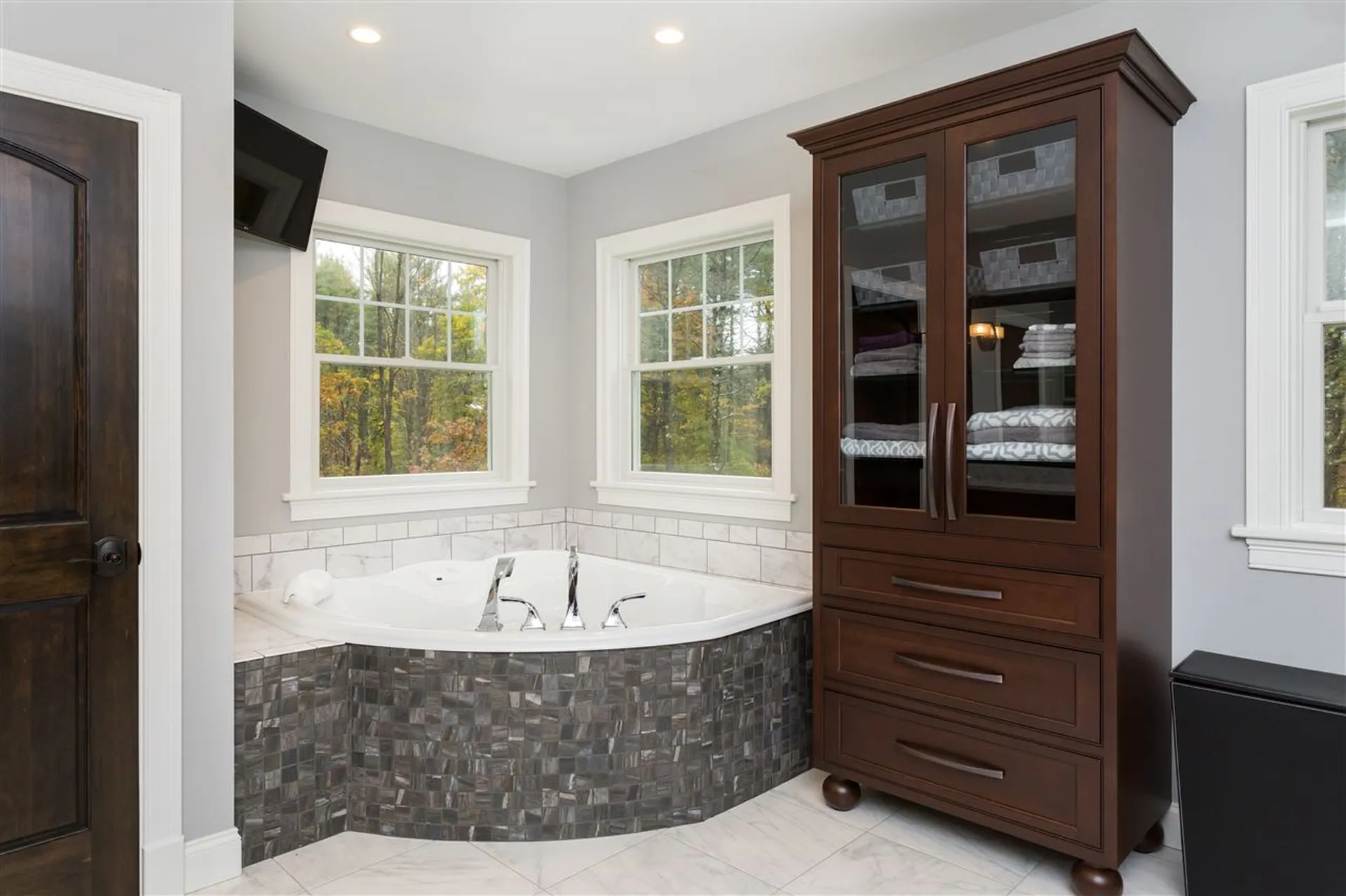 4 Ross Road Rollinsford NH 03869