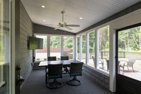 4 Ross Road Rollinsford NH 03869